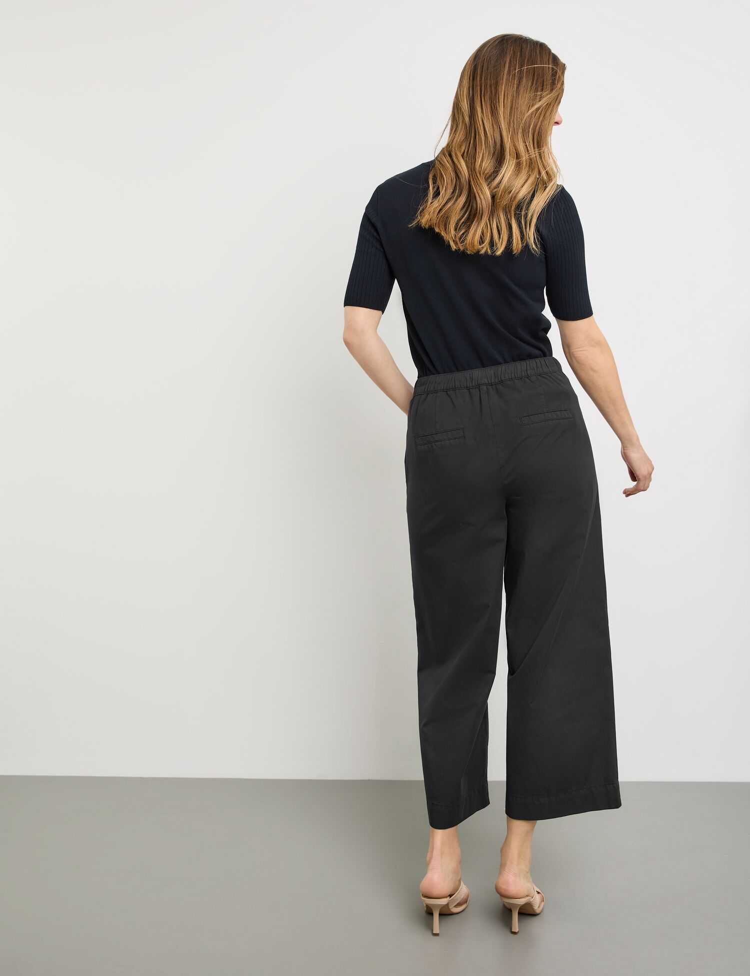 7/8 Hose mit rückseitigem Dehnbund