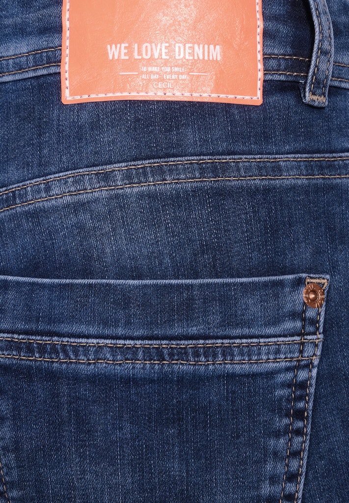 Loose Fit Jeans