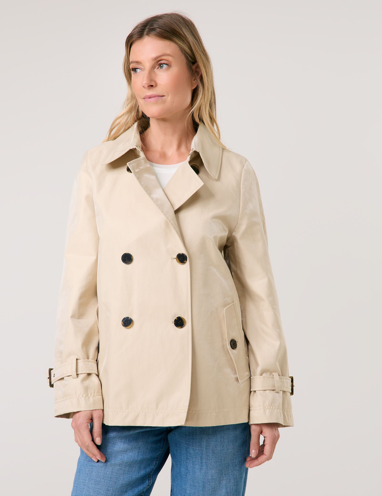 Outdoorjacke mit leichtem Glanz