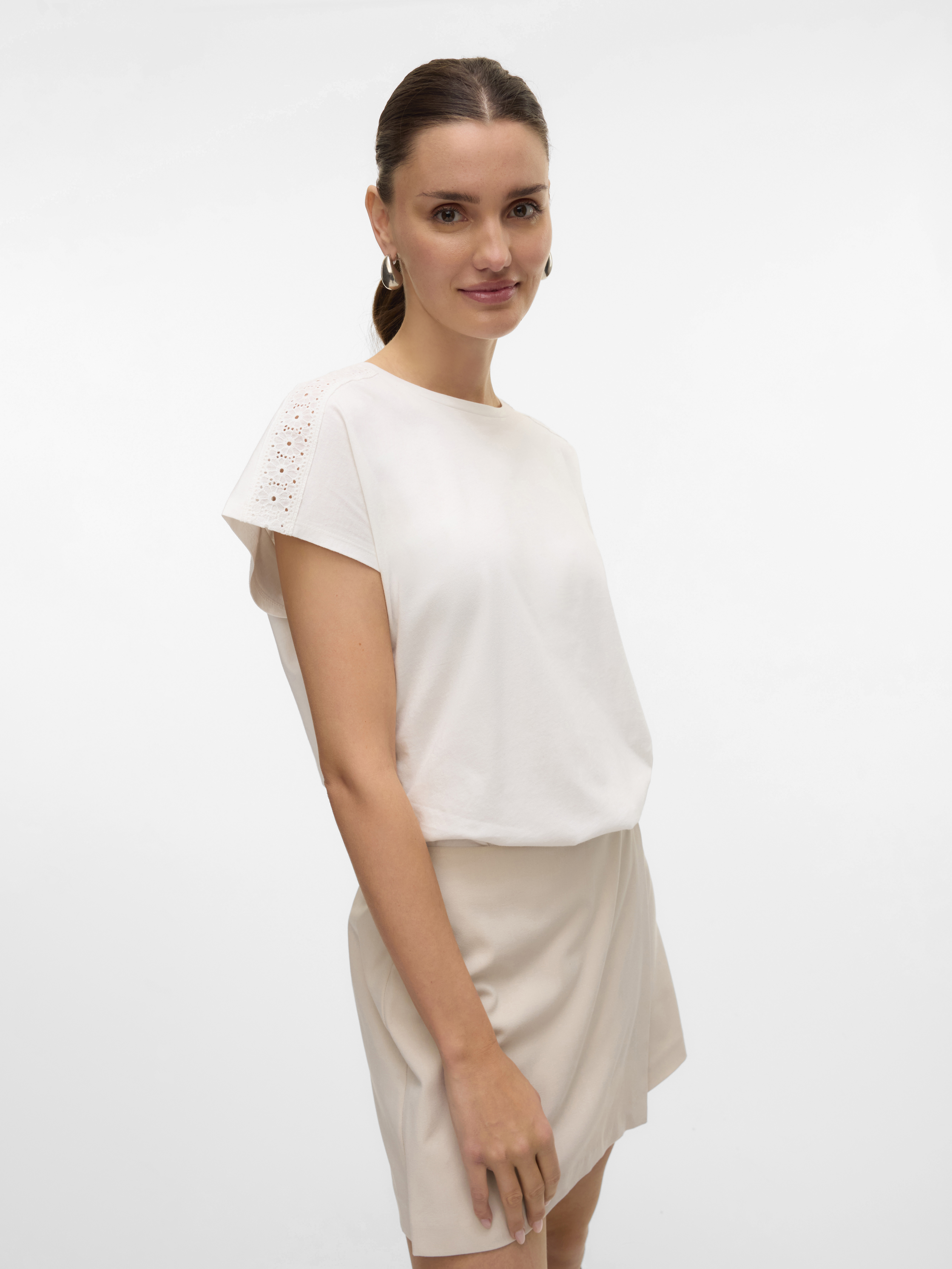 VMEMMY SS LACE TAPE TOP JRS NOOS