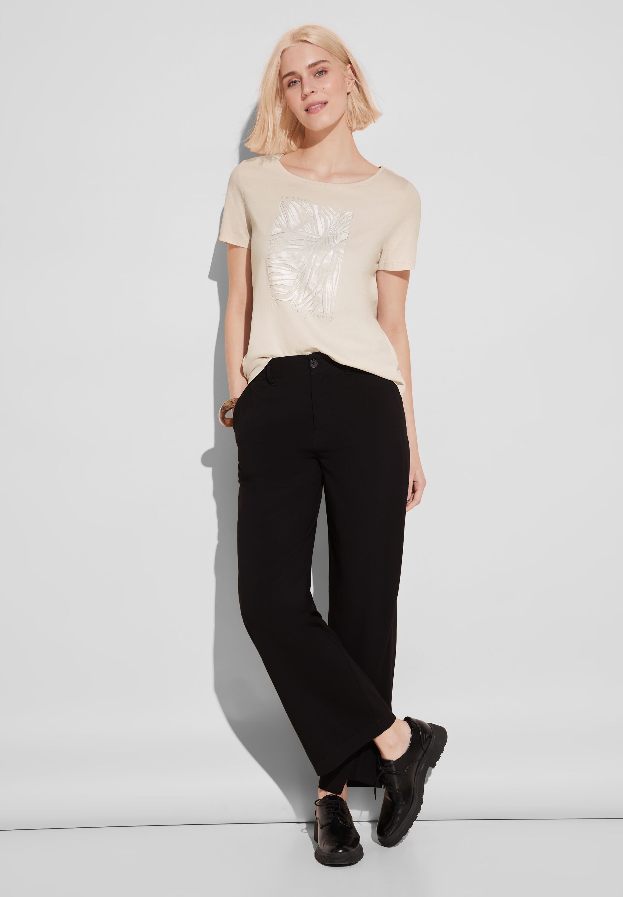 T-Shirt mit Folienprint