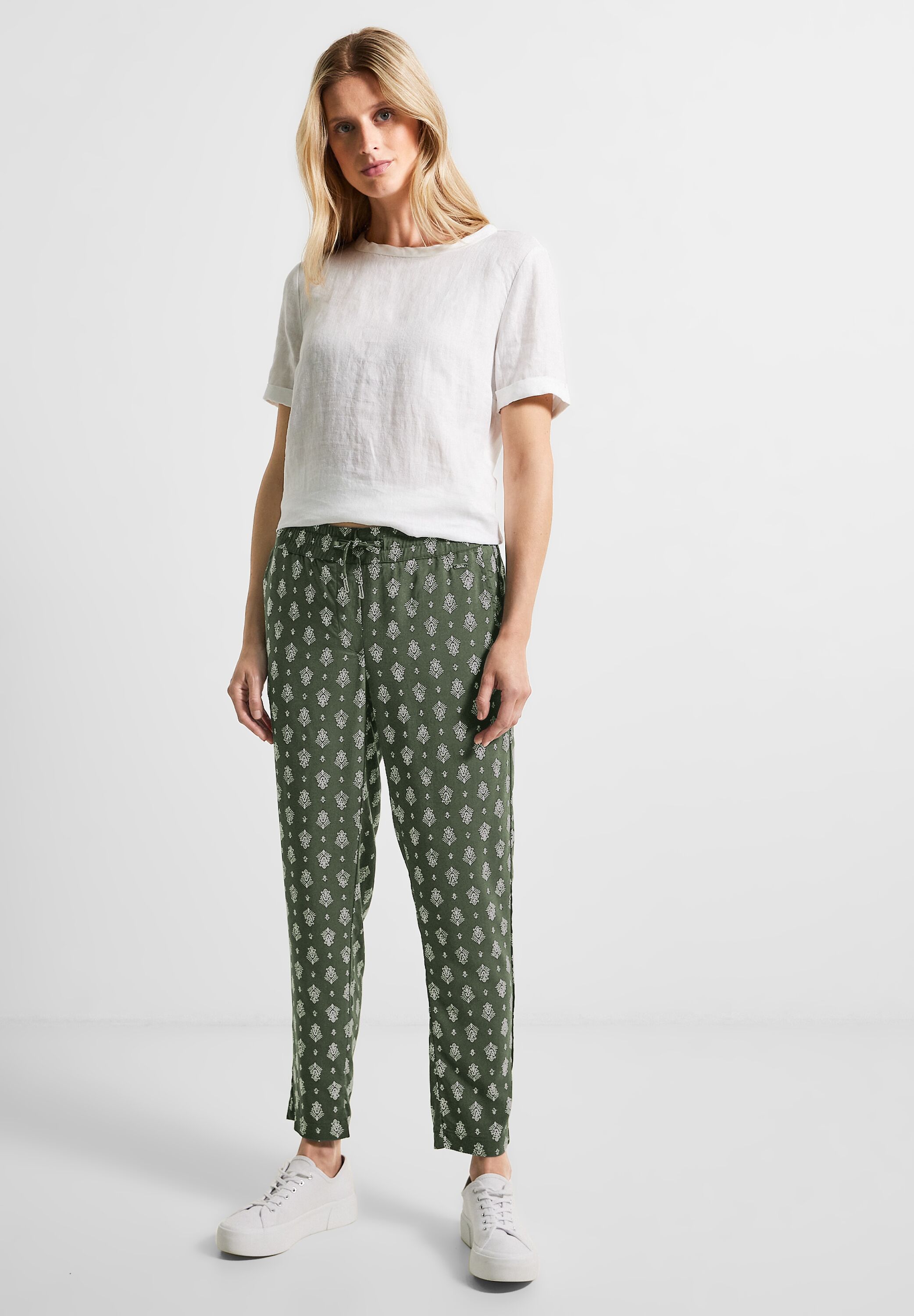 Casual Fit Hose mit Print