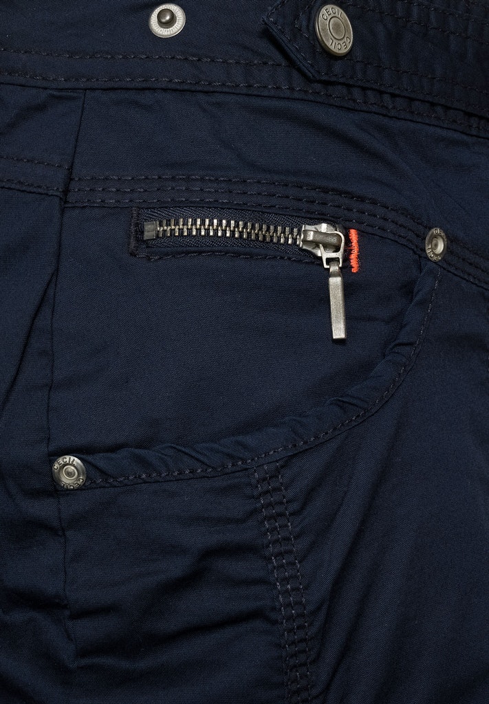 Casual Fit Hose in 3/4