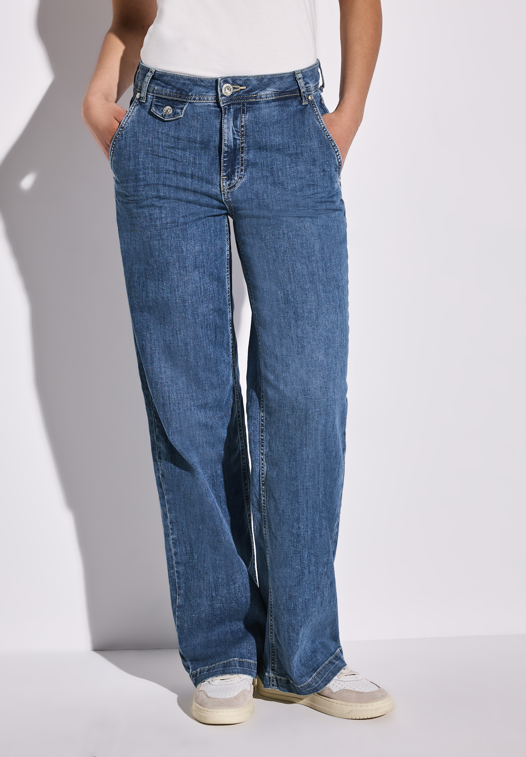 Wide Leg Jeans