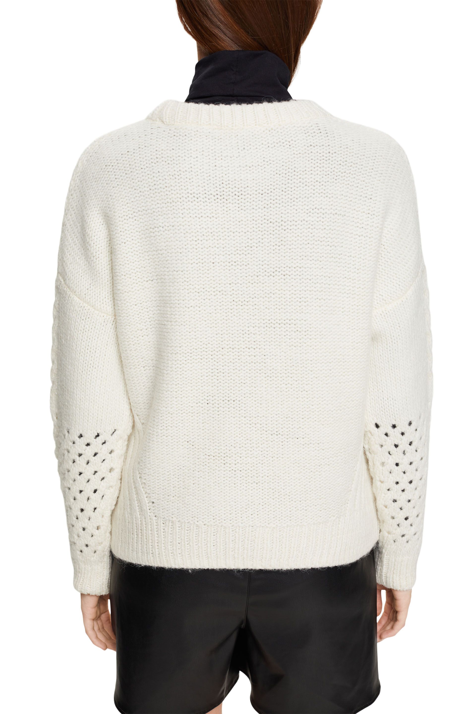 Pullover mit Zopf-Muster