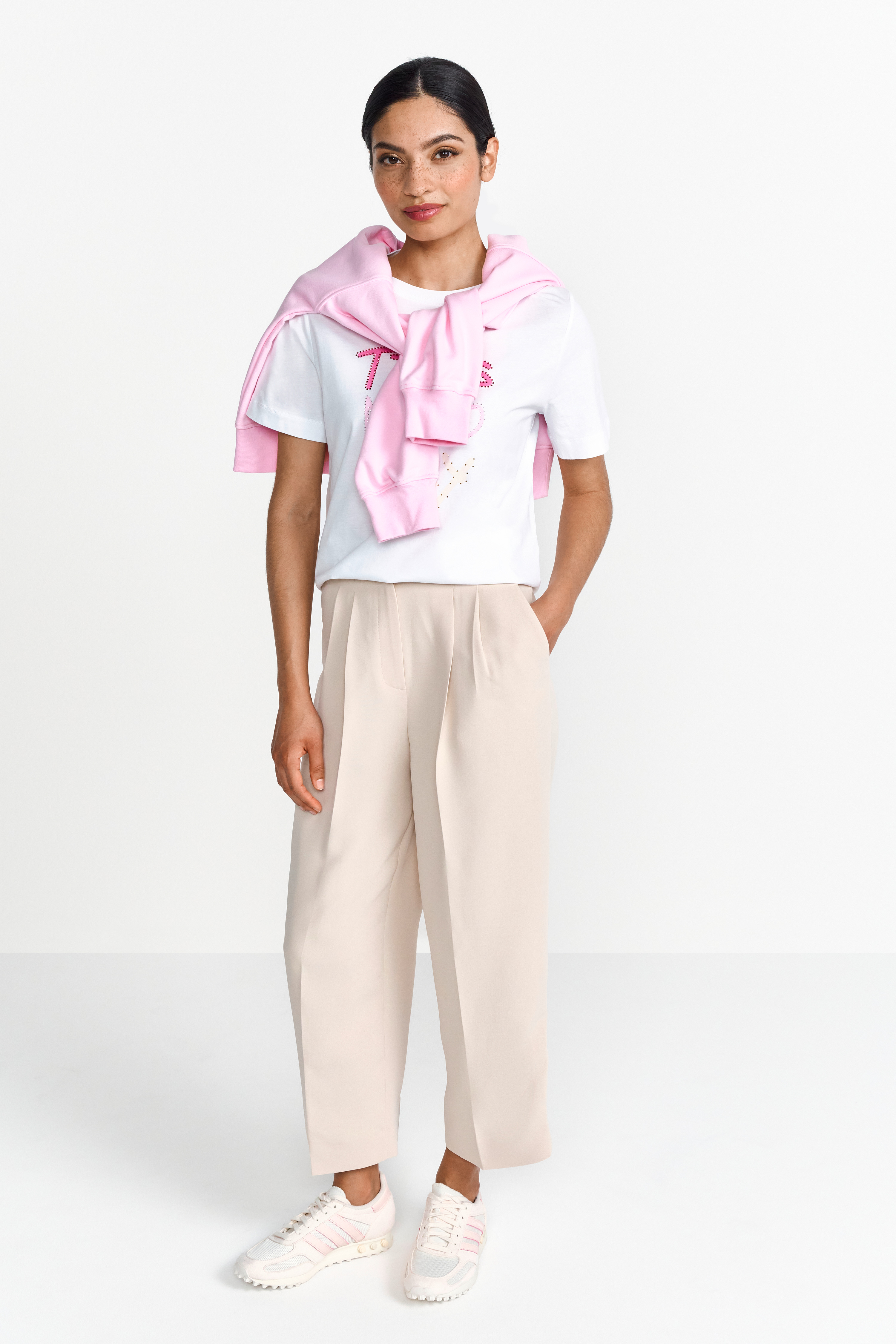Elegant Fit T-Shirt Paris Madrid Italy