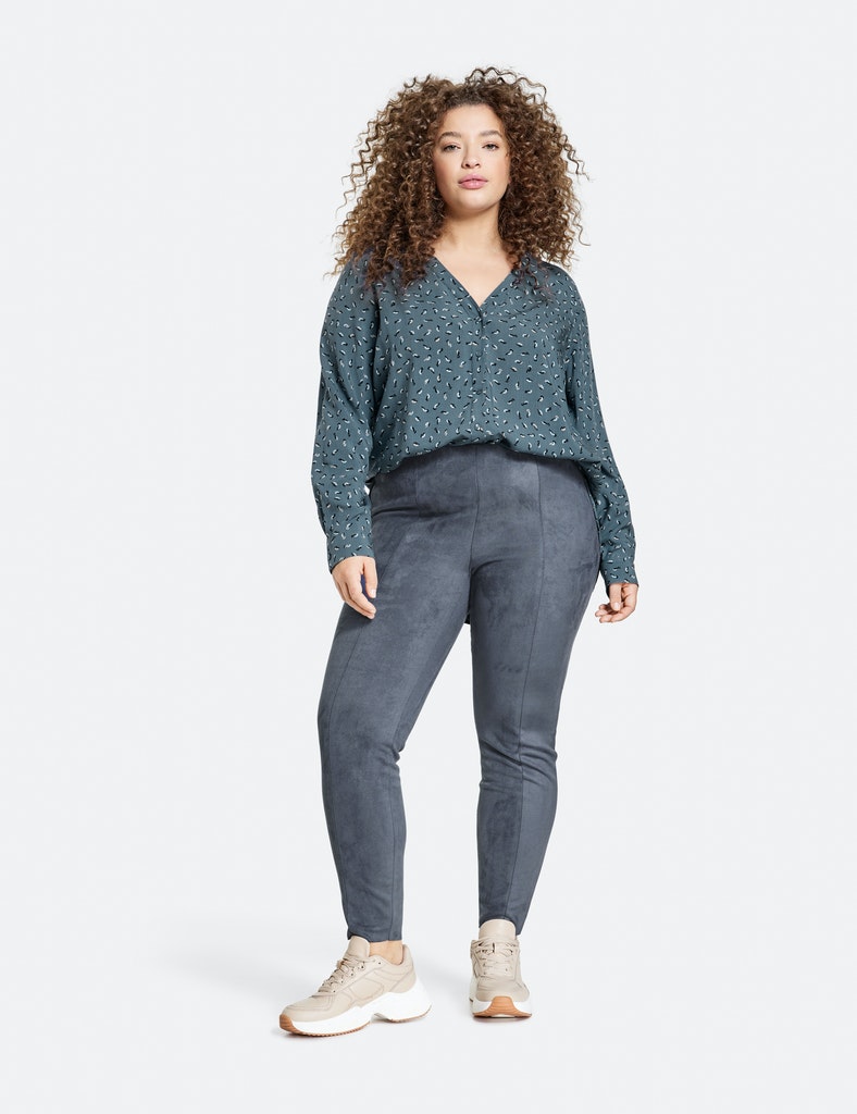 Hose Lucy aus elastischem Velourslederimitat