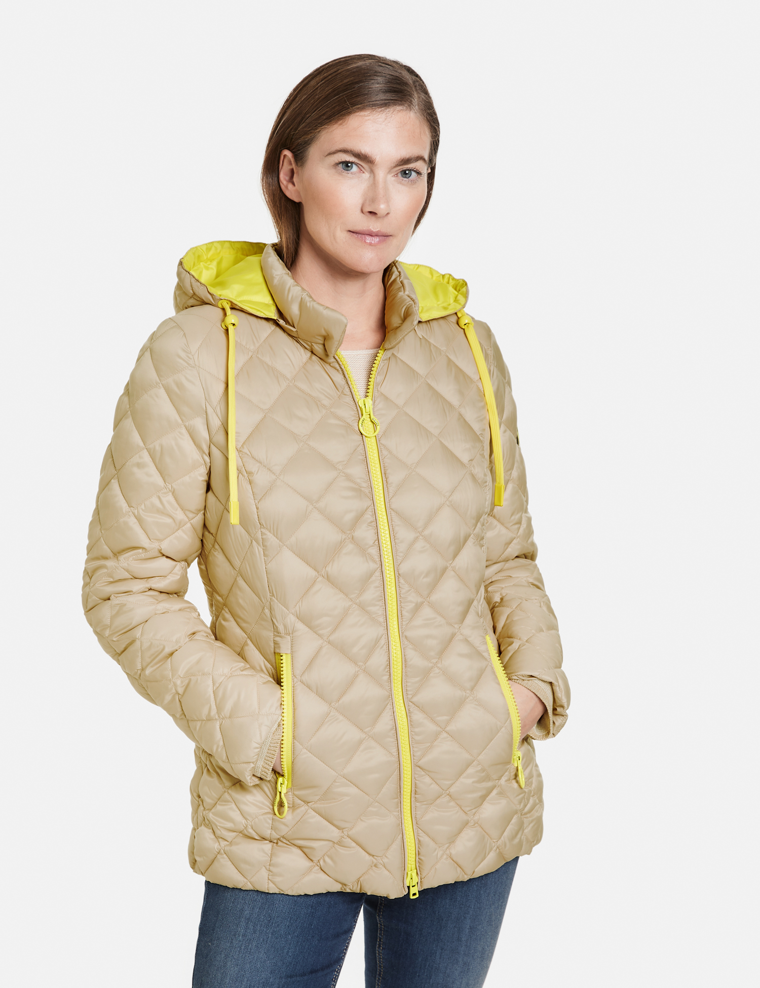 Steppjacke mit Farbakzenten