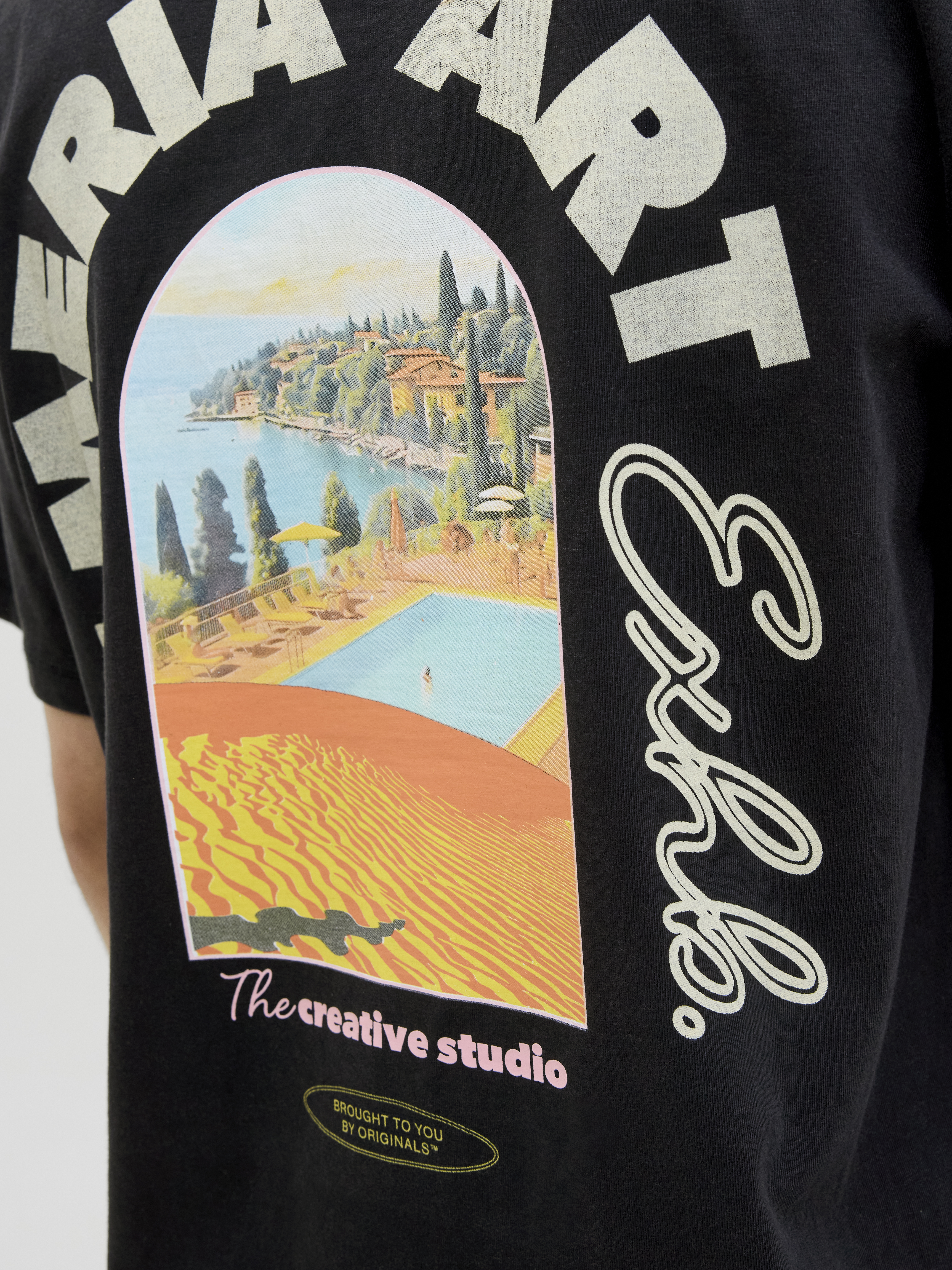 JORALMERIA WORLD TEE SS CREW NECK