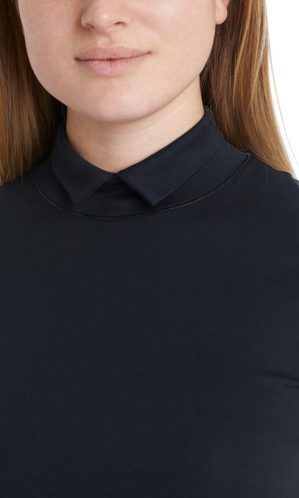 Baumwoll-T-Shirt mit Stehkragen