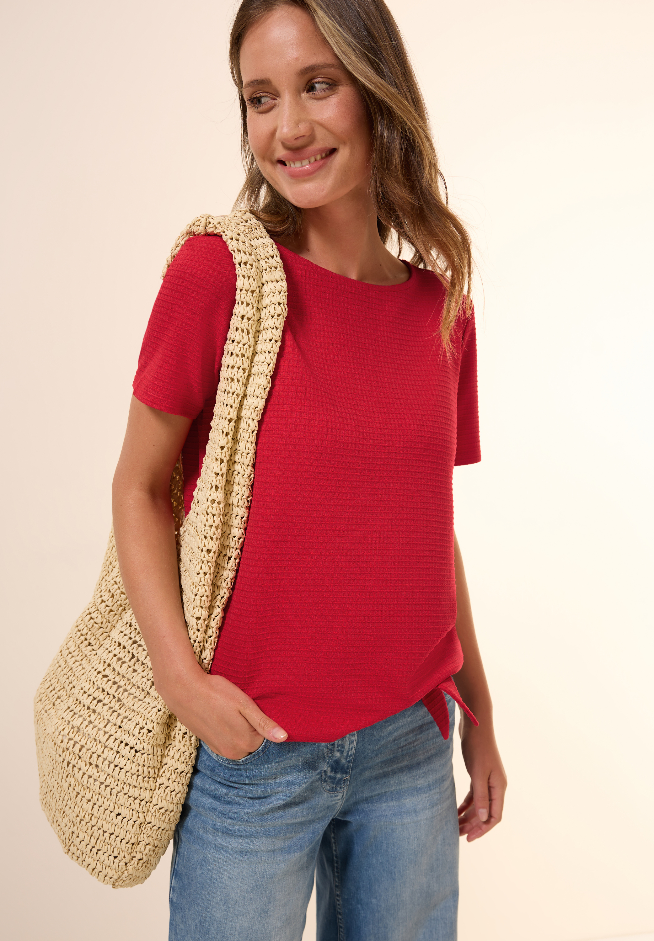 Strukturshirt mit Knoten