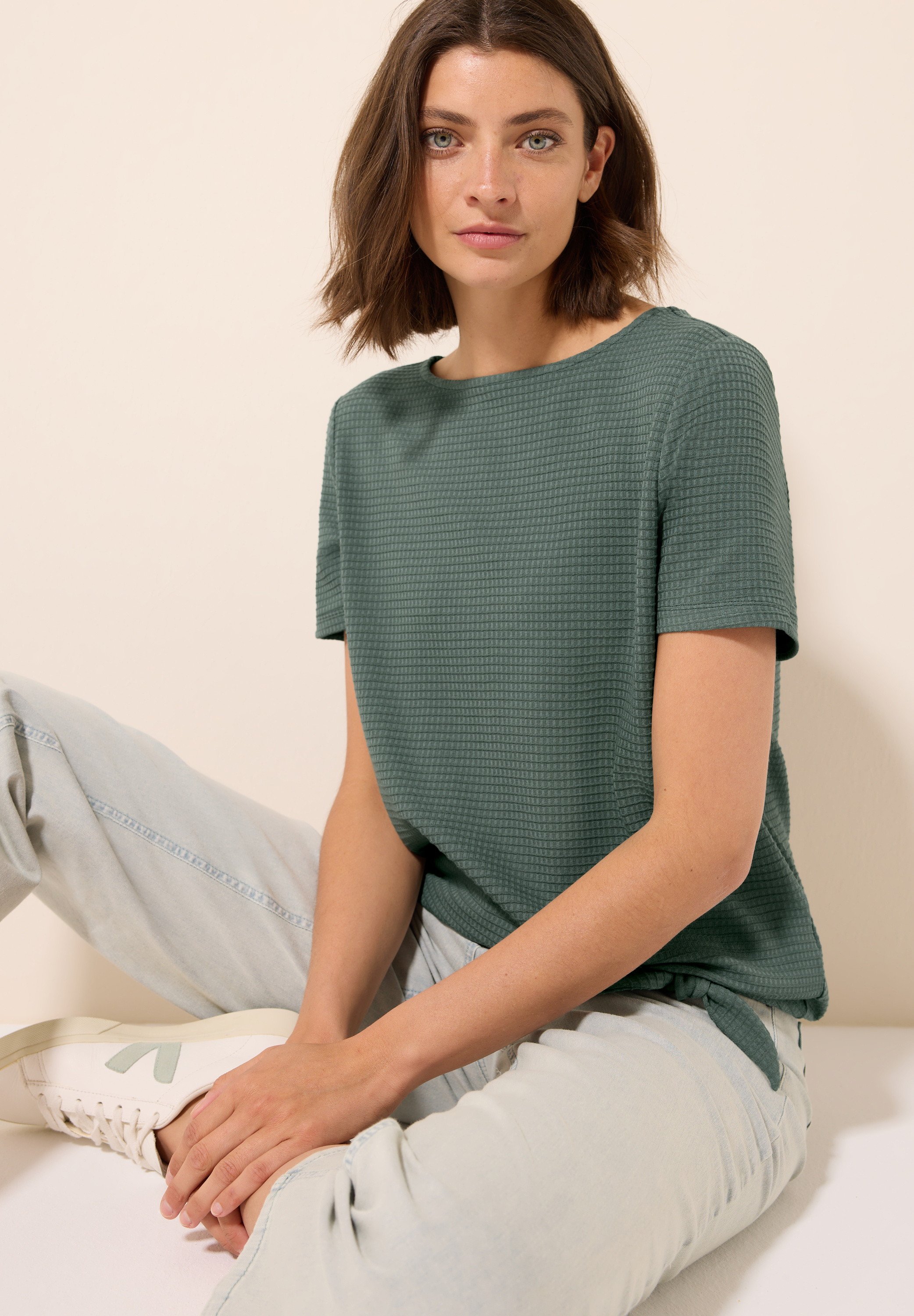 Strukturshirt mit Knoten