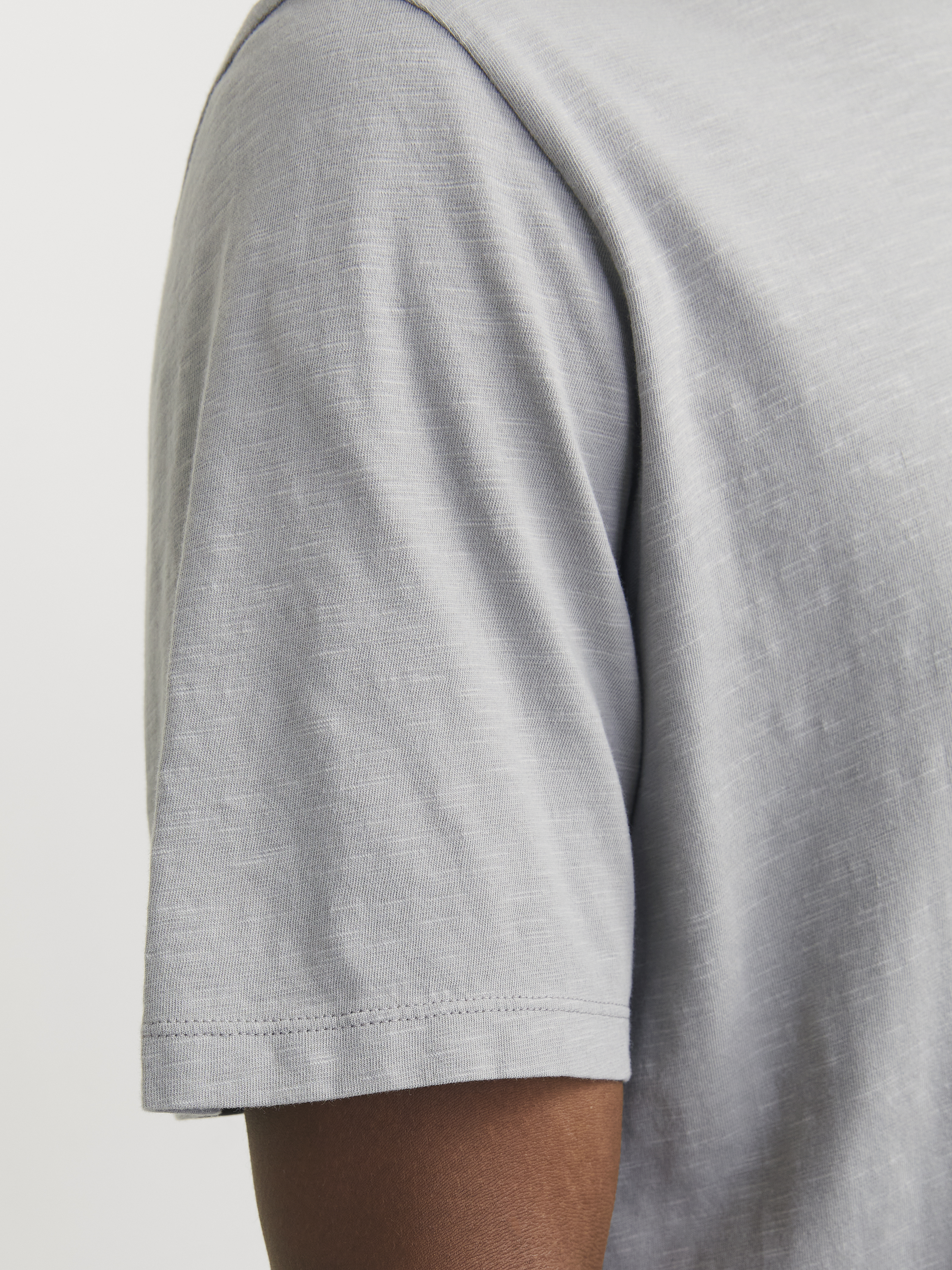 JJEBASHER TEE O-NECK SS NOOS