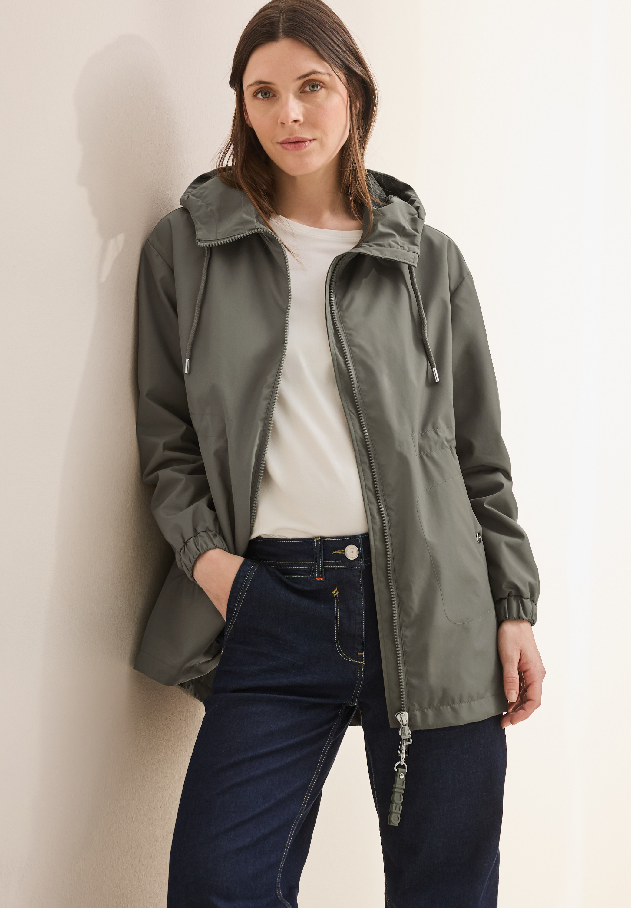 Jacke mit Kapuze