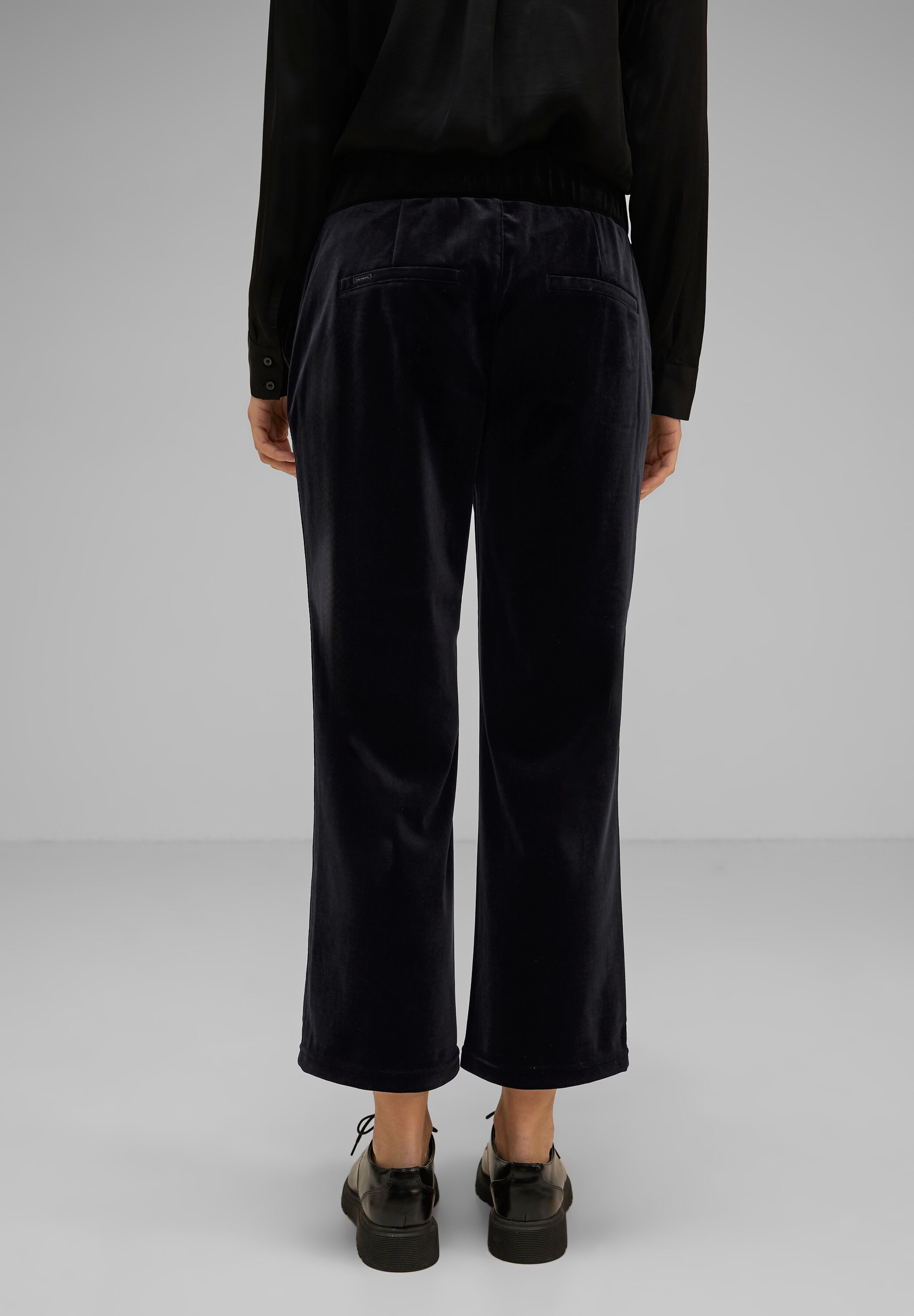 Casual Fit Samt Hose