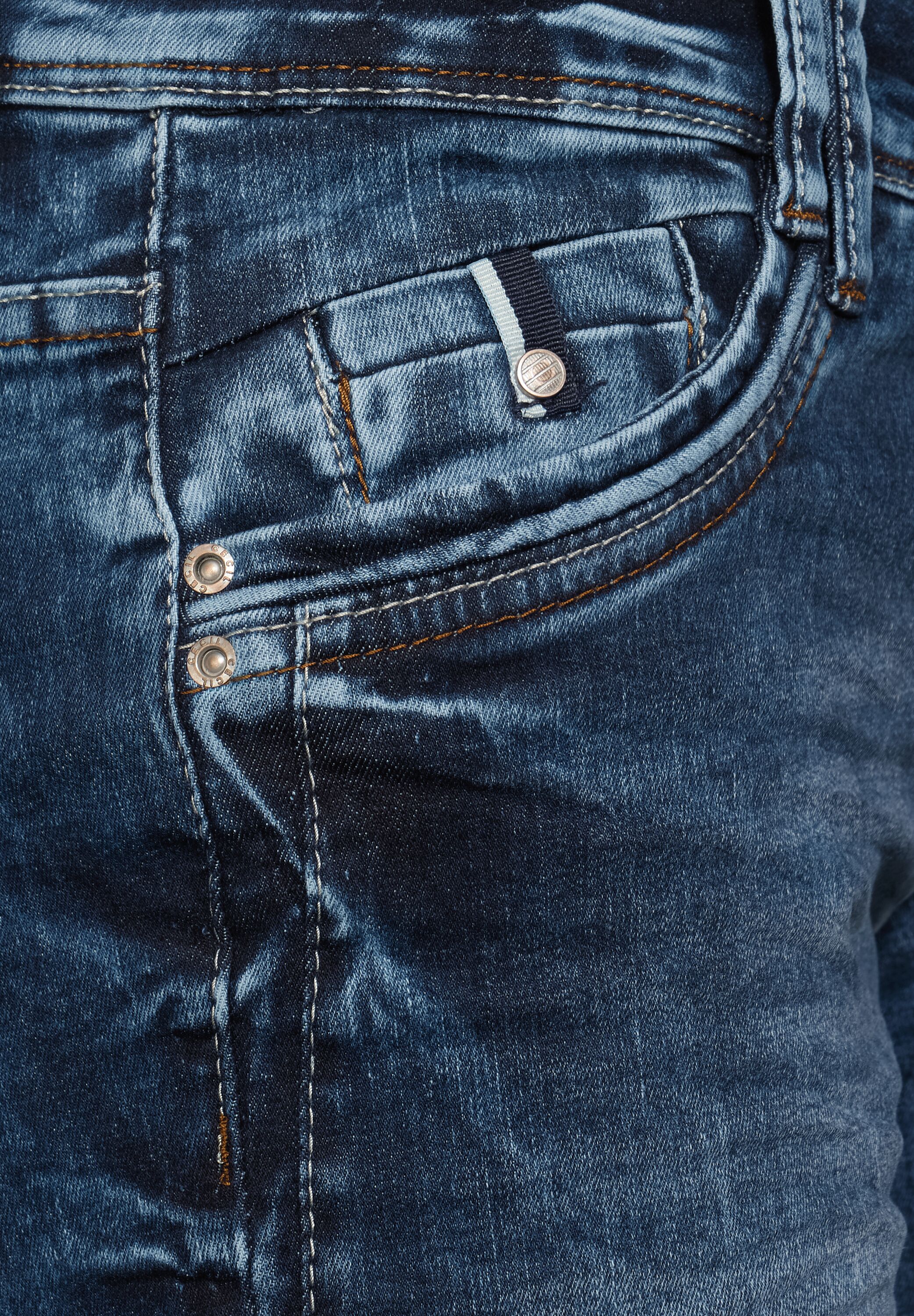 Mittelblaue Loose Fit Denim