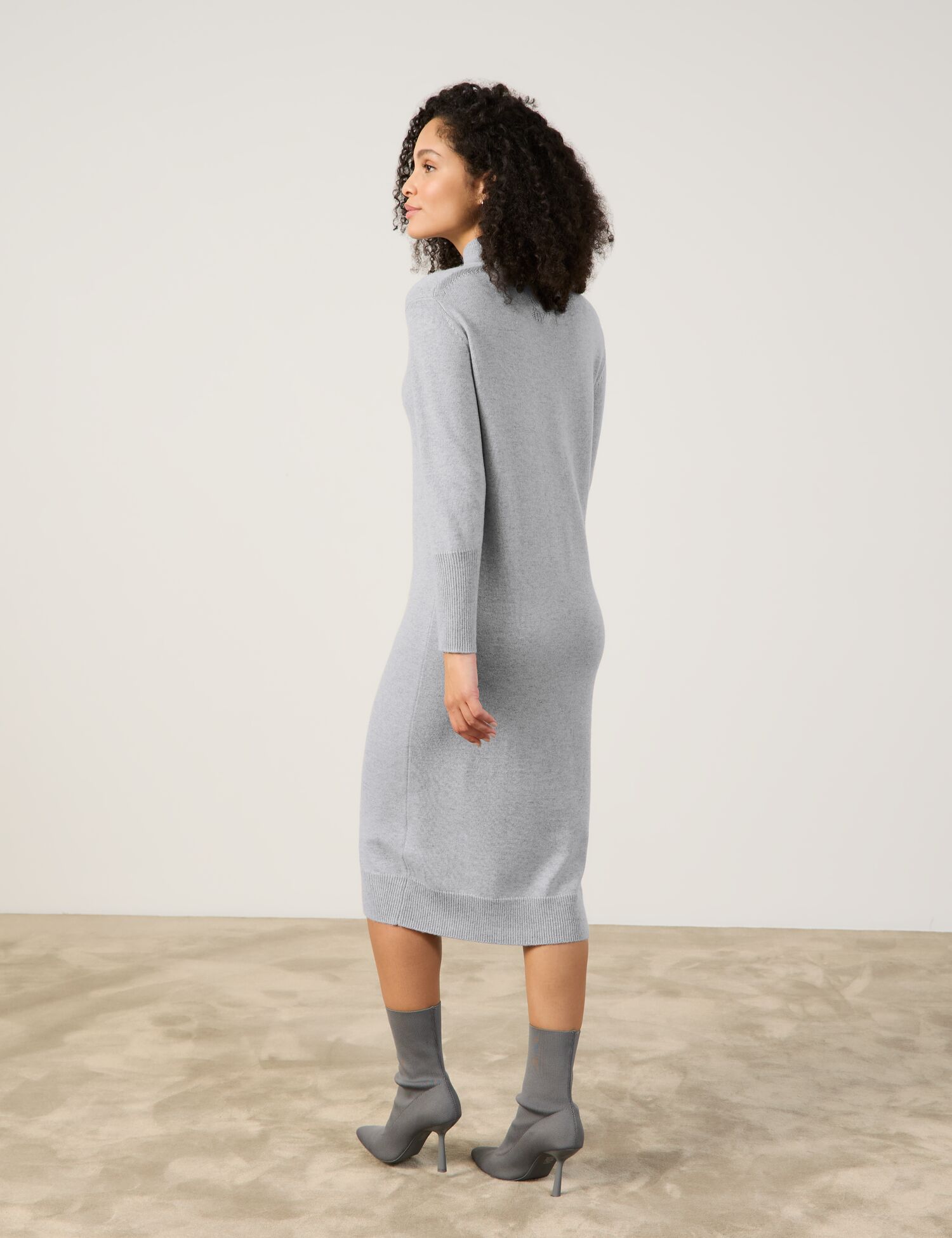 Strickkleid mit Turtleneck