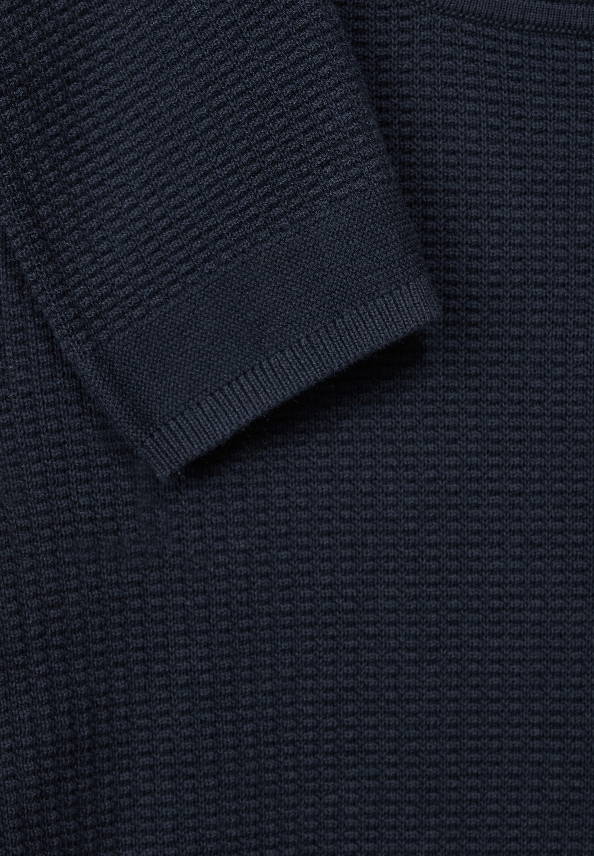 Basic Pullover mit Struktur