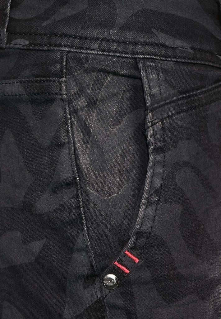 Casual Fit Jeans in Schwarz