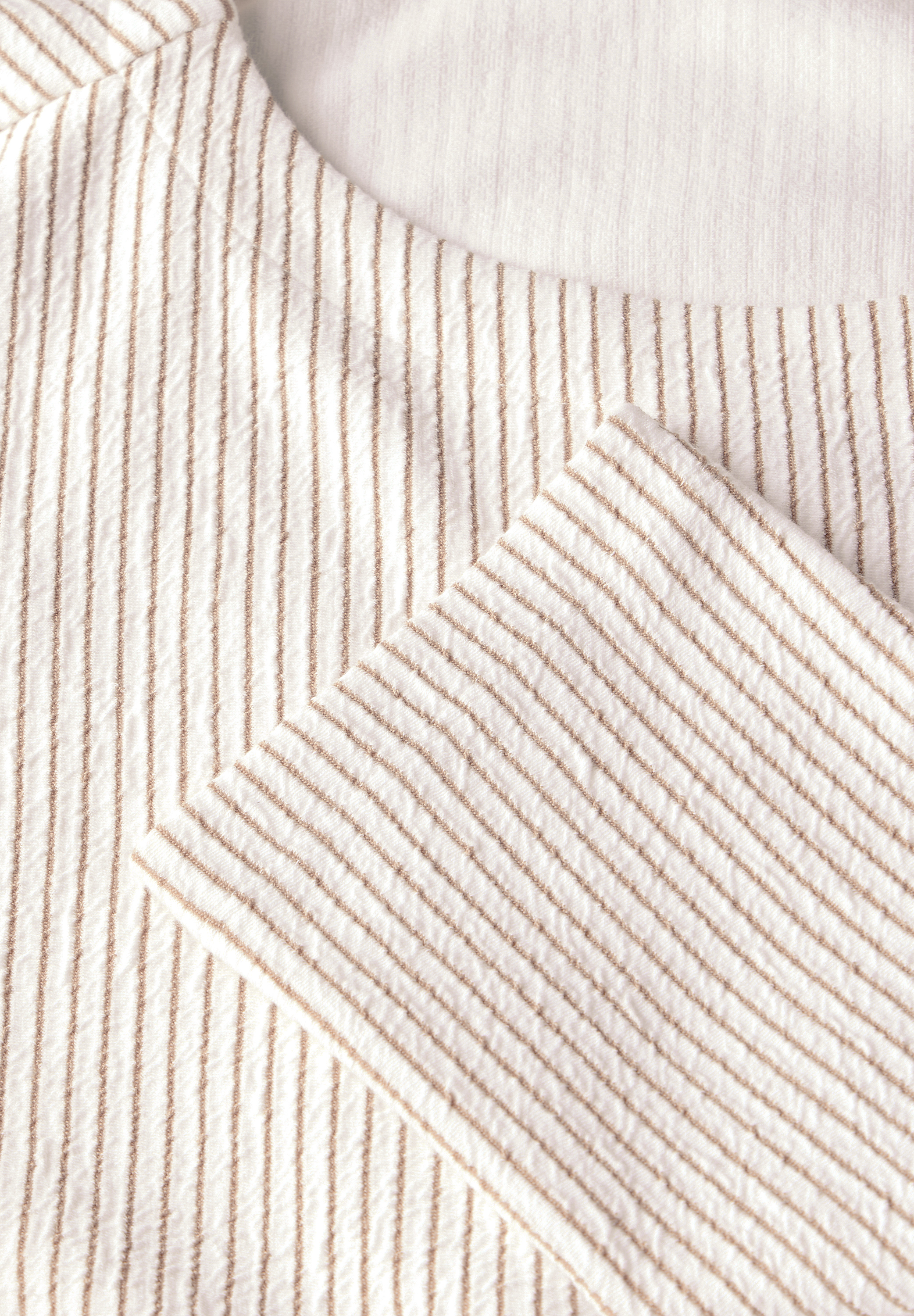 Gestreiftes Shirt