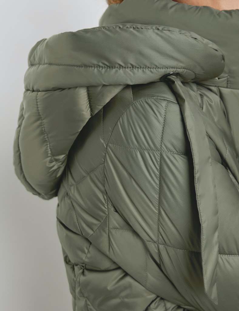 Jacke mit Rautenstepp