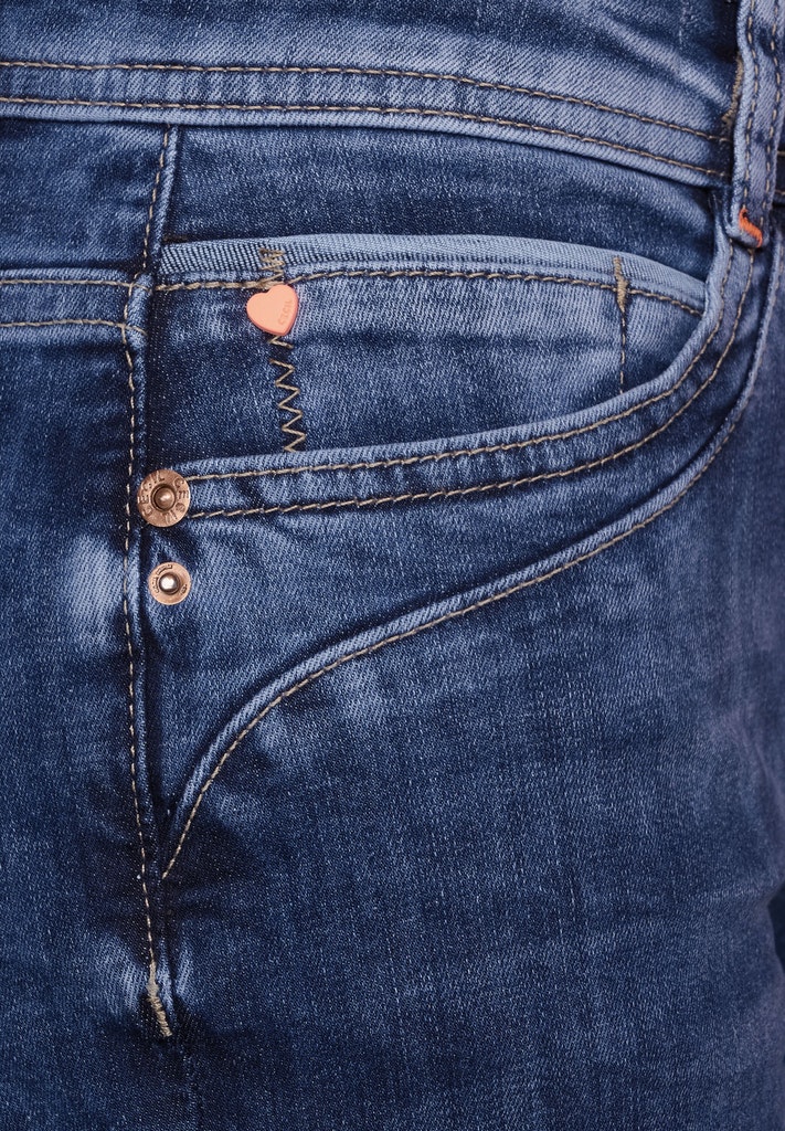 Loose Fit Jeans