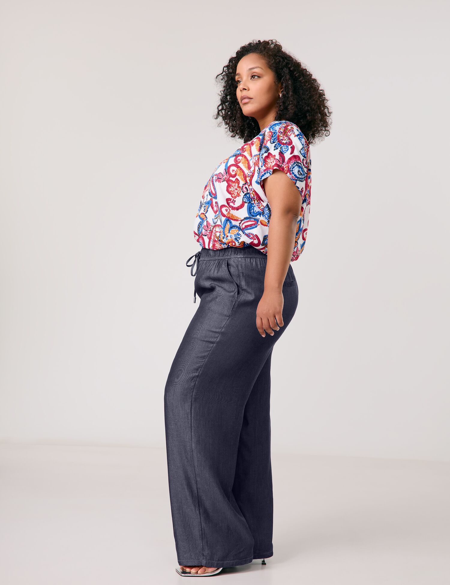 Fließende, weite Hose mit Denim-Optik Carlotta