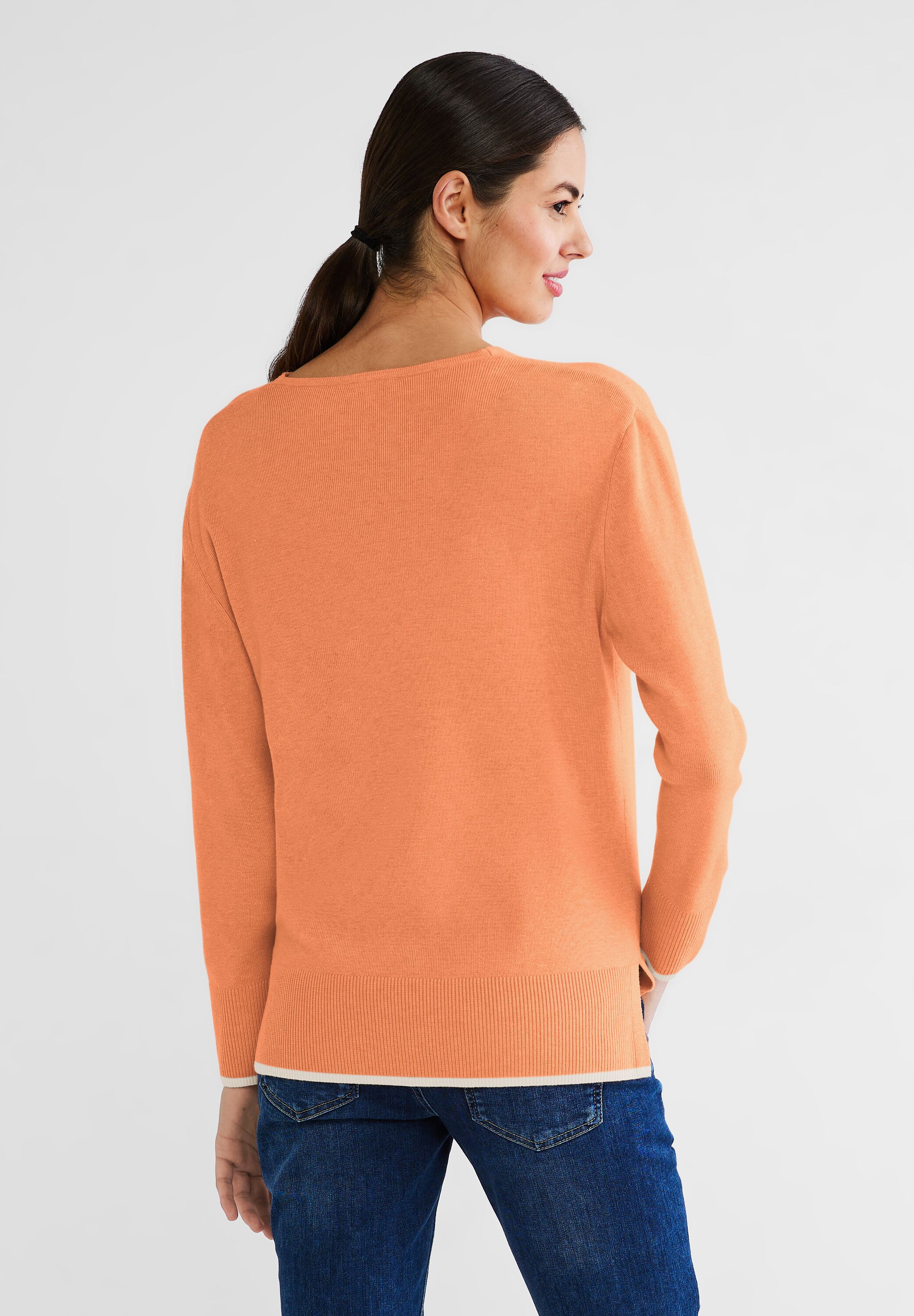 Pullover mit V-Ausschnitt