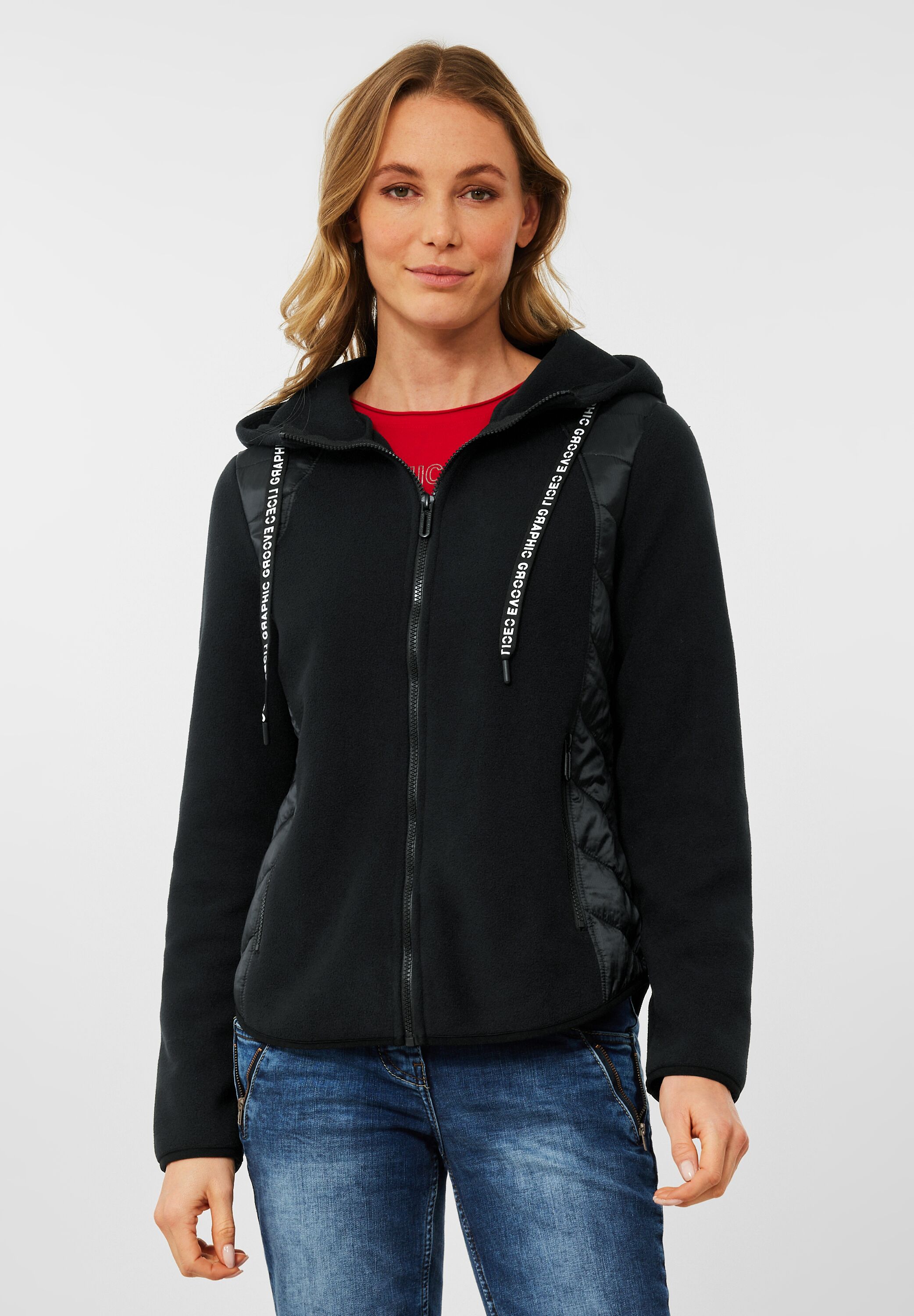 Fleecejacke im Materialmix