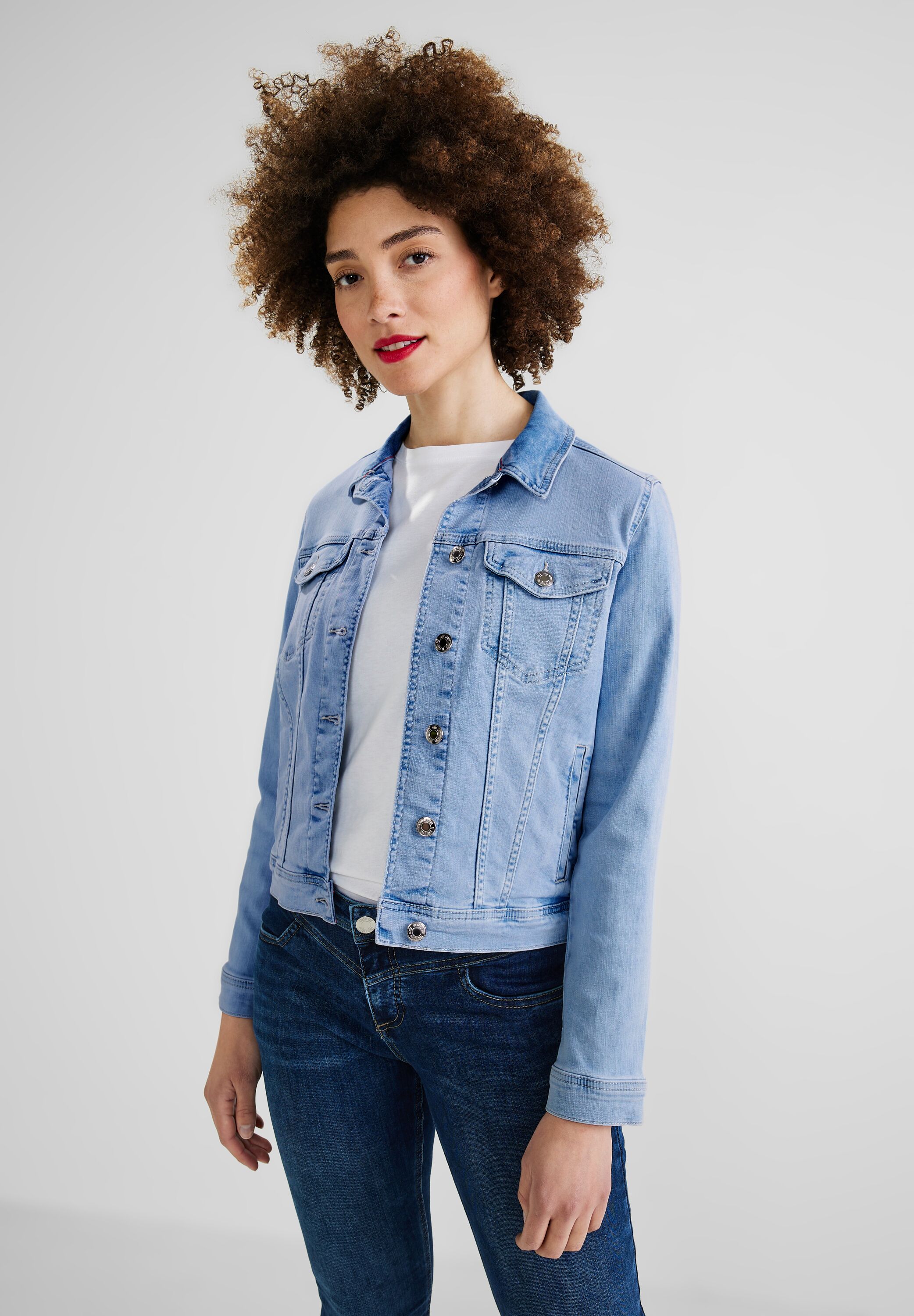 Jeansjacke in Hellblau