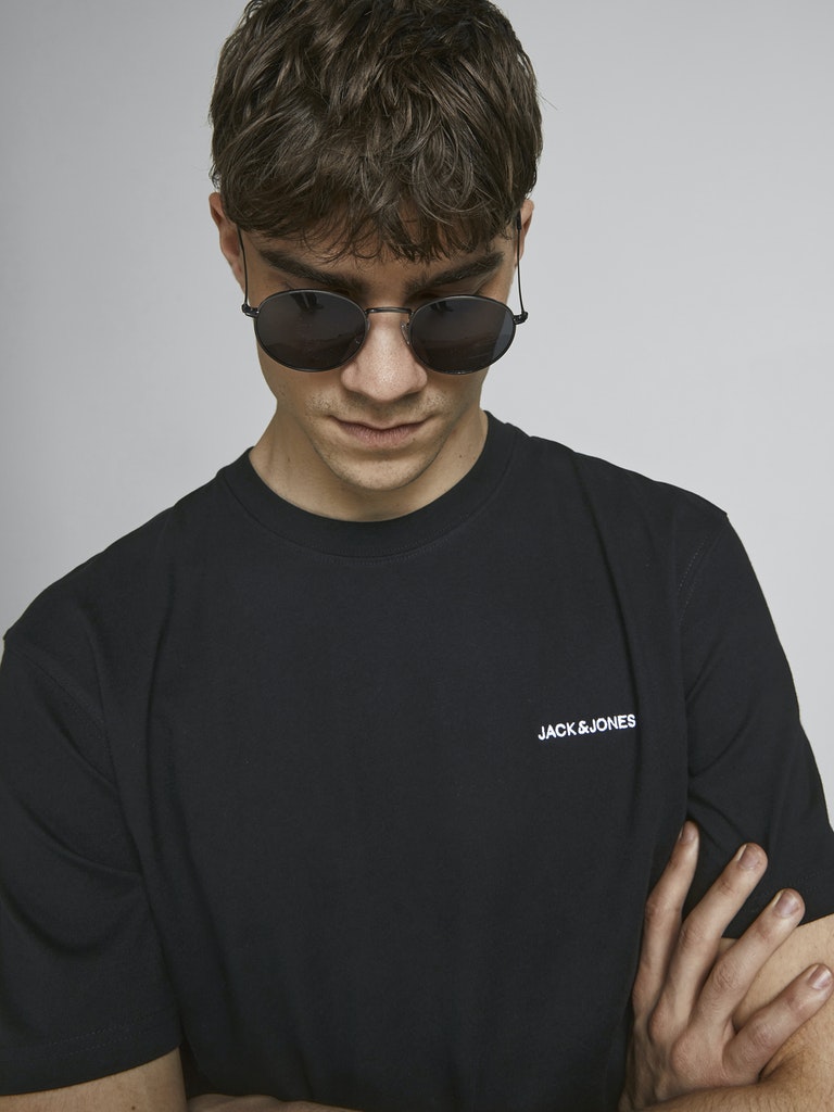 JJERELAXED CORP EMB TEE SS O-NECK NOOS