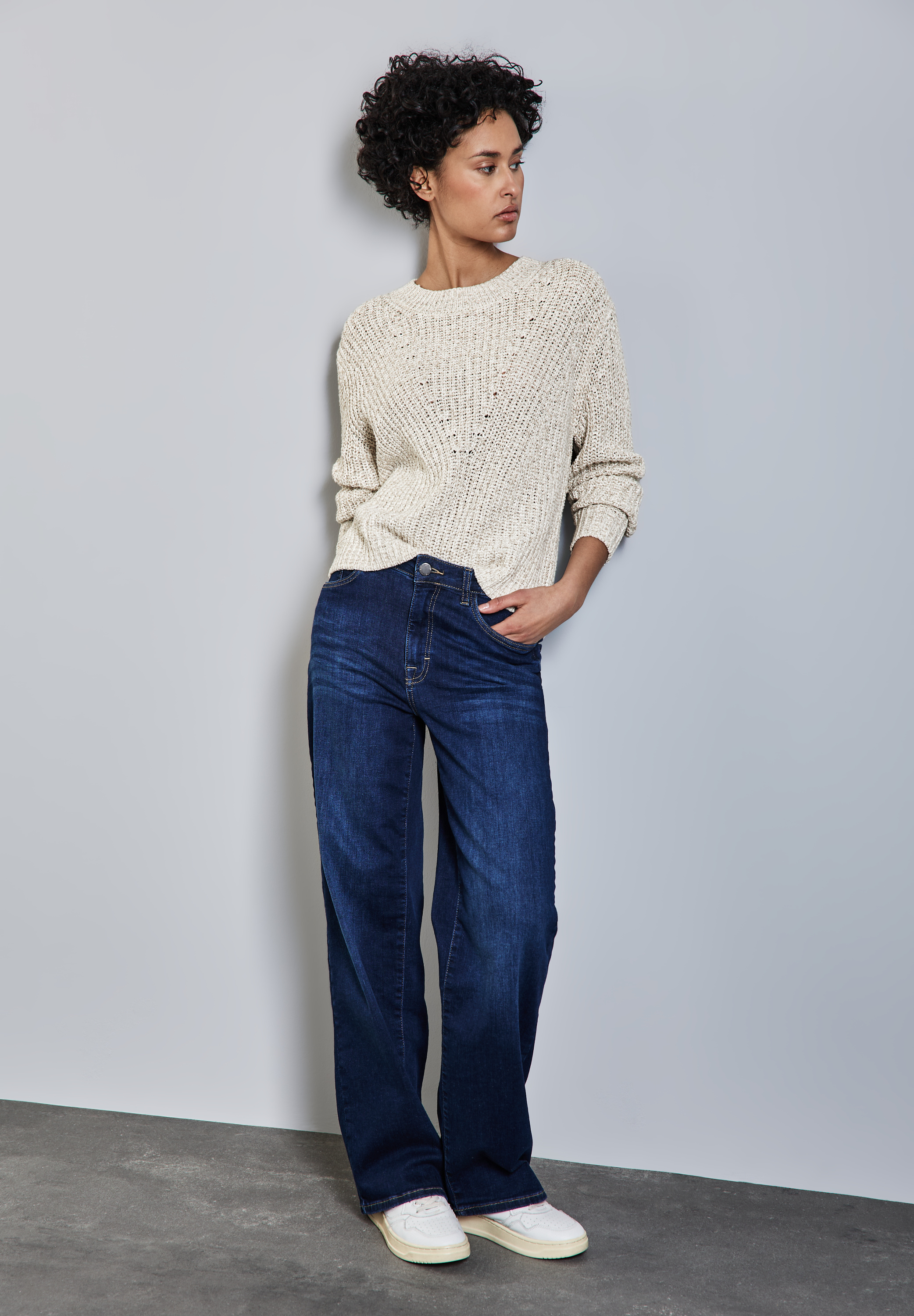 Pullover mit Strickmuster
