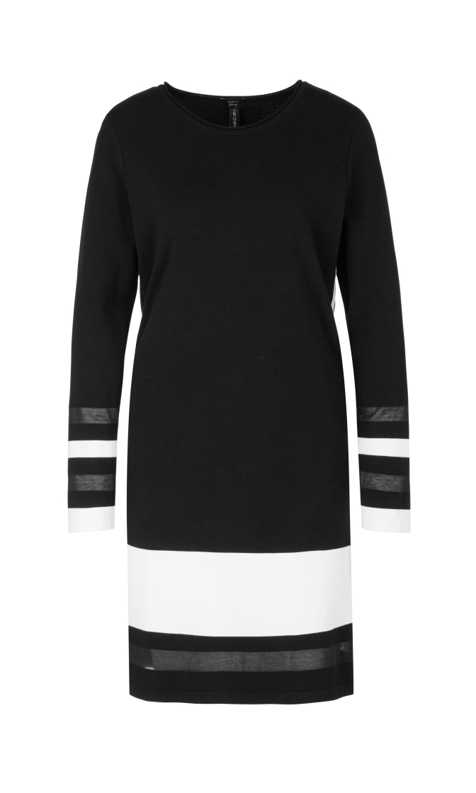 Kleid Knitted in Germany