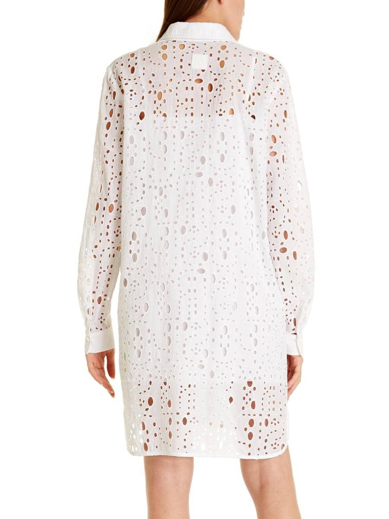 Kleid aus Lochspitze