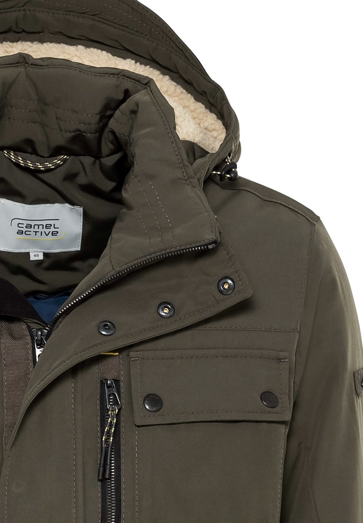 Winterparka mit Kapuze