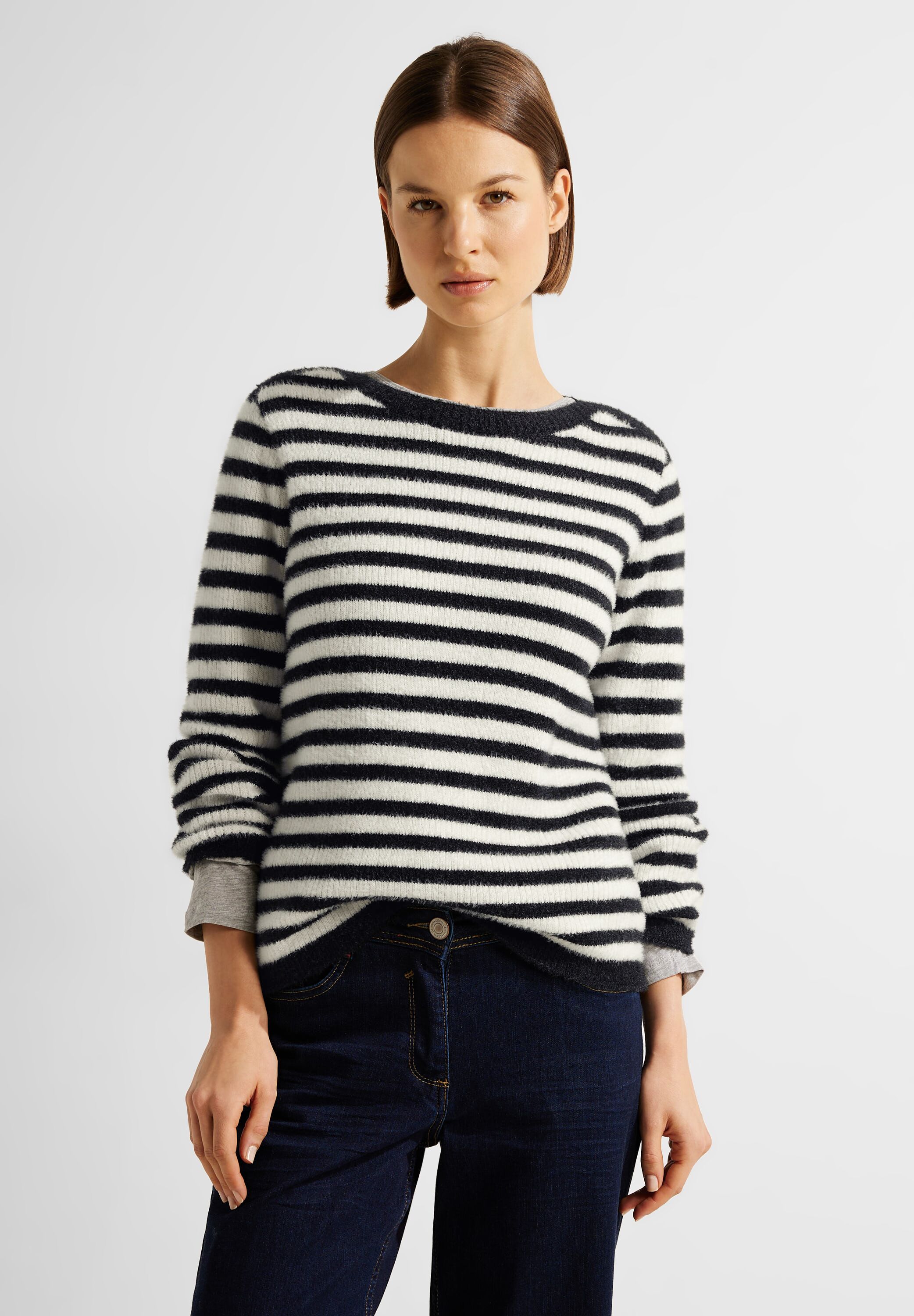 Federgarn Strickpullover