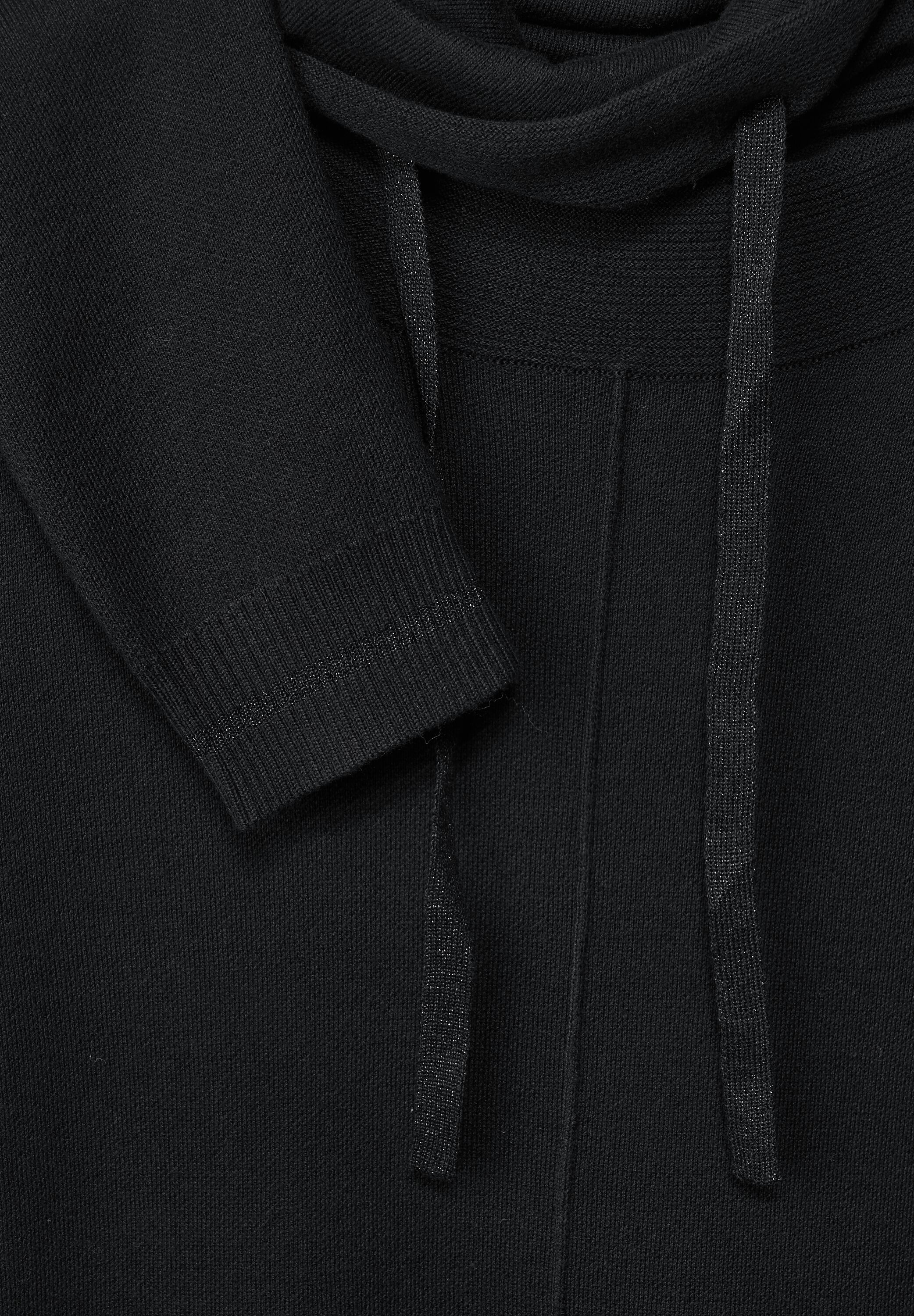 Kleid mit Volumenkragen