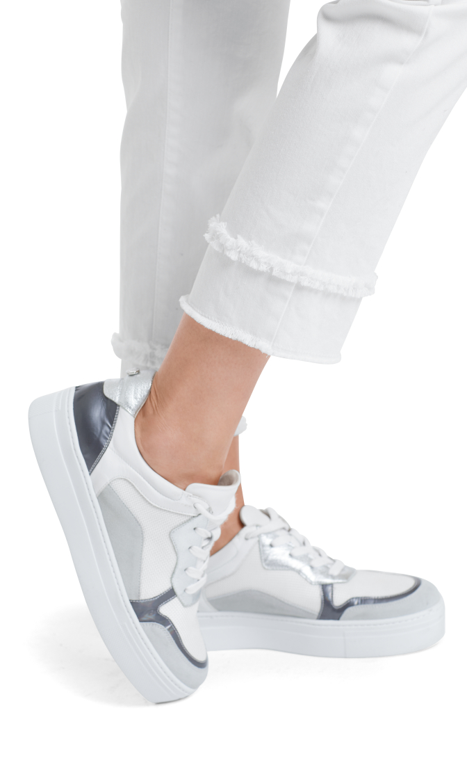 Jeans mit Fransenverzierung