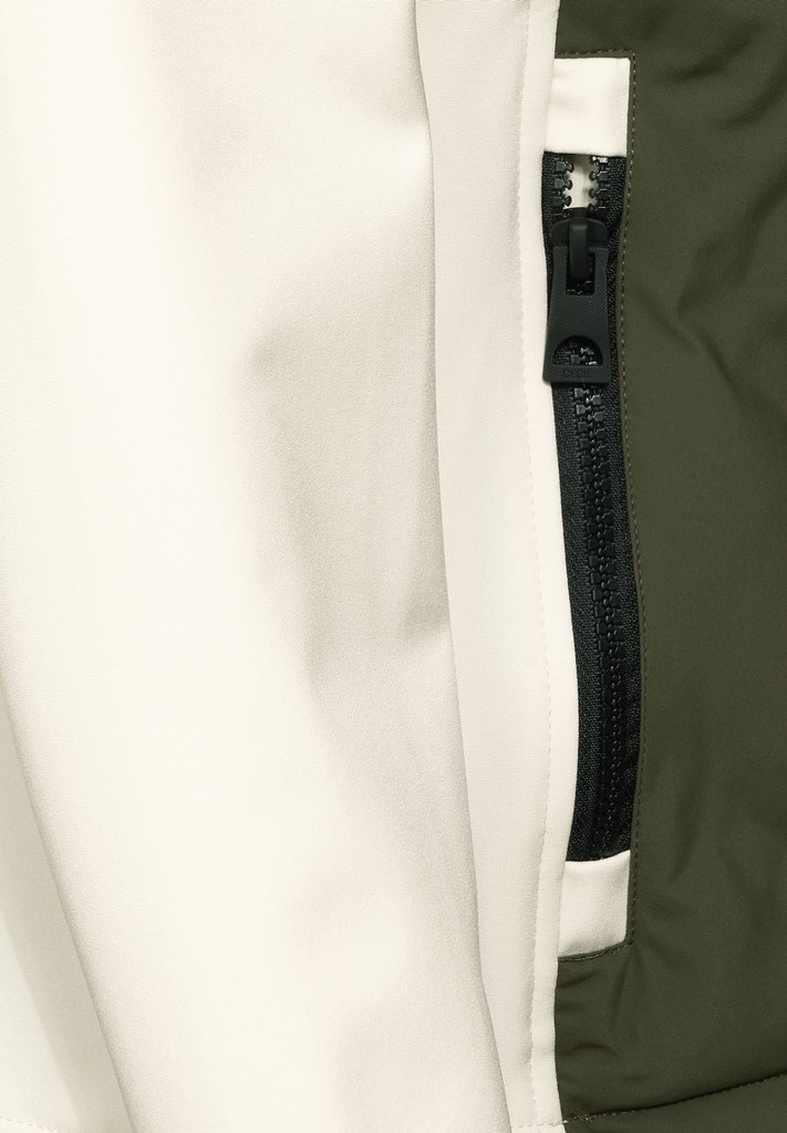 Softshell Jacke mit Kapuze