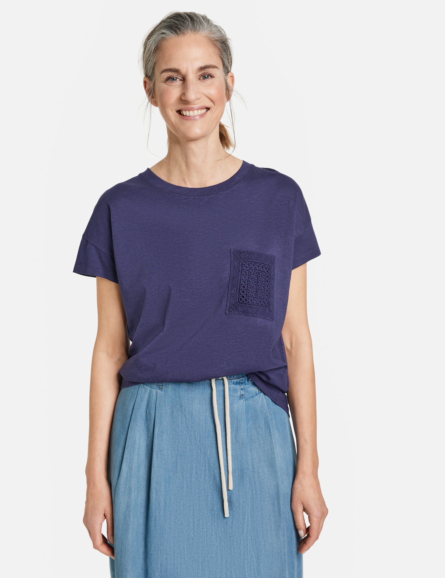 T-Shirt mit Brusttasche im Häkel-Look